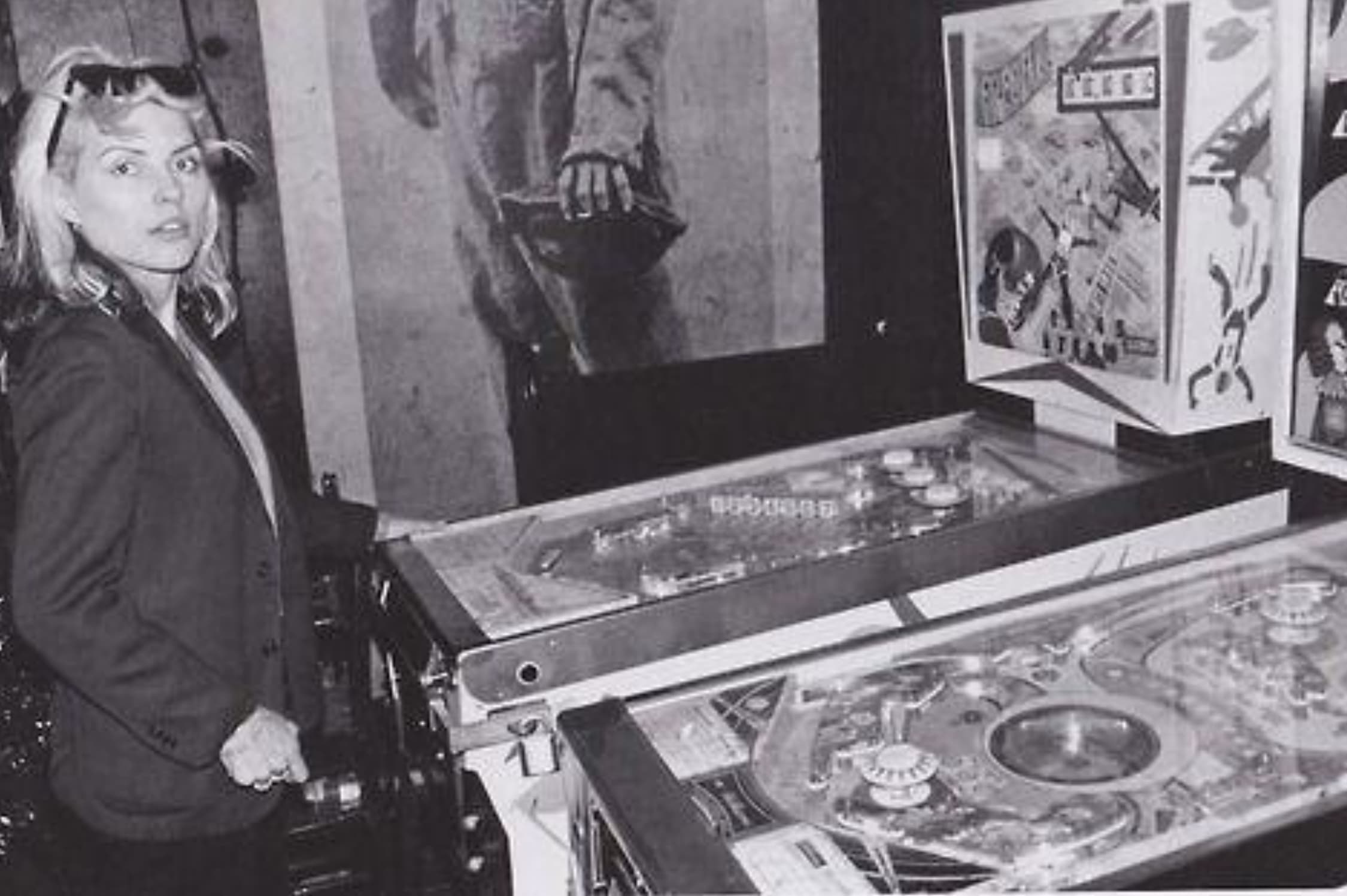 1980s pinball player - 11